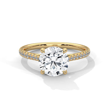 Round Diamond Pavé Engagement Ring in Gold – Classic Round Brilliant Diamond Ring with Pavé Band